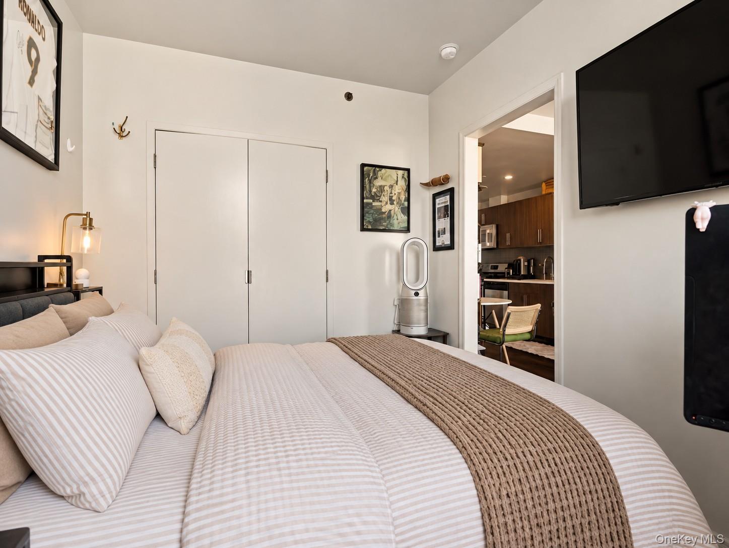 12-15 Broadway, Unit 804 photo 10