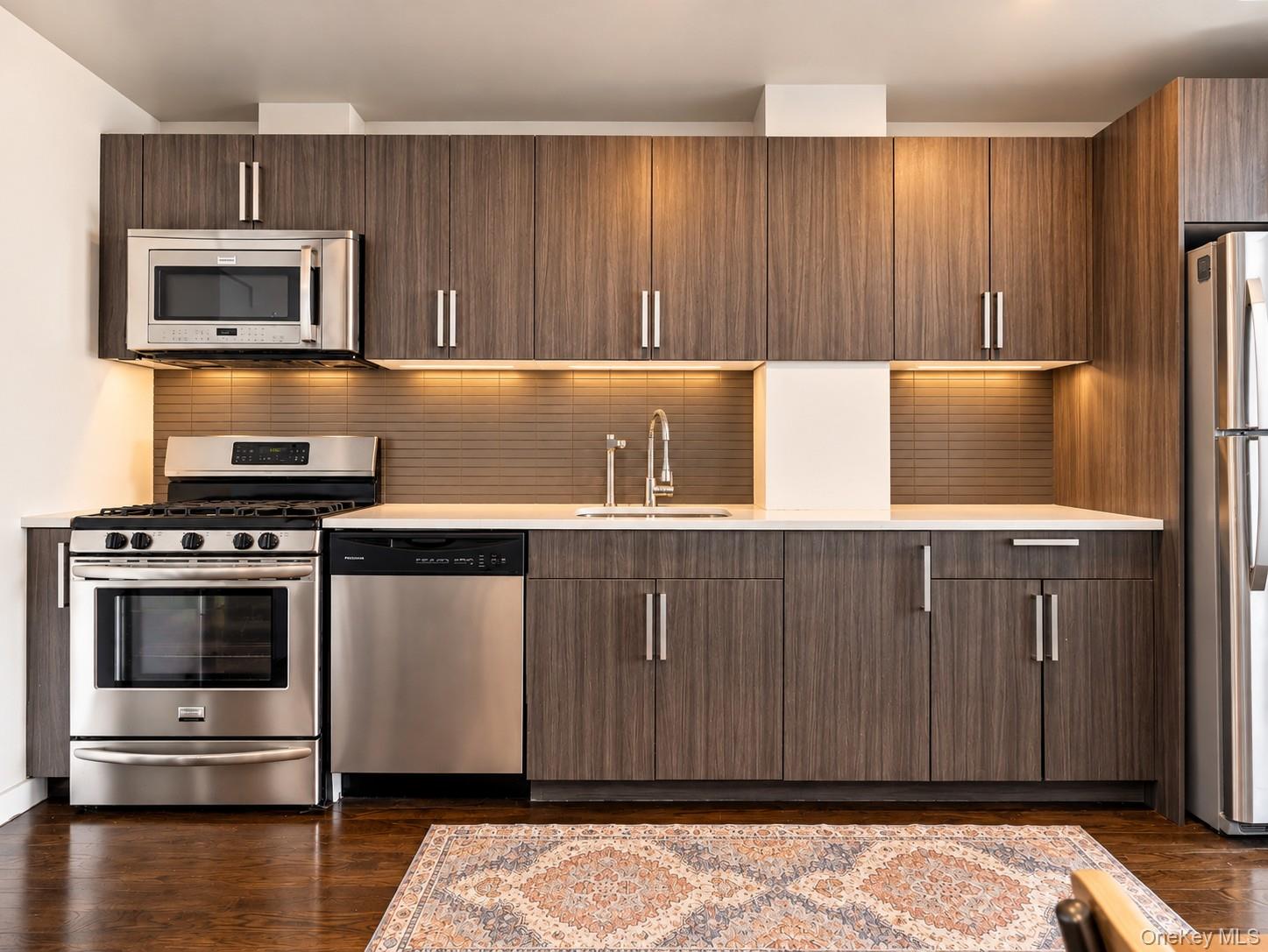 12-15 Broadway, Unit 804