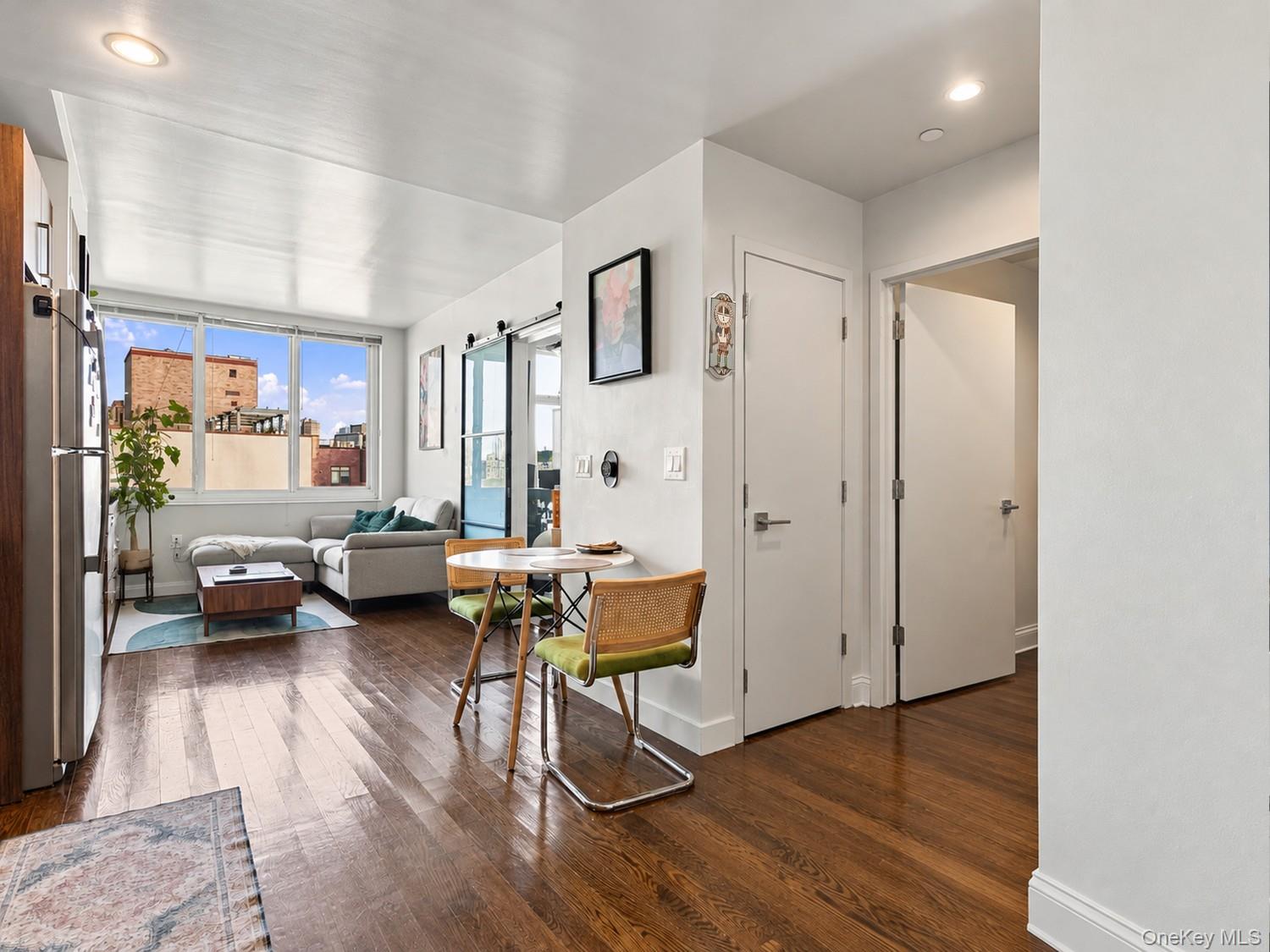 12-15 Broadway, Unit 804 photo 4