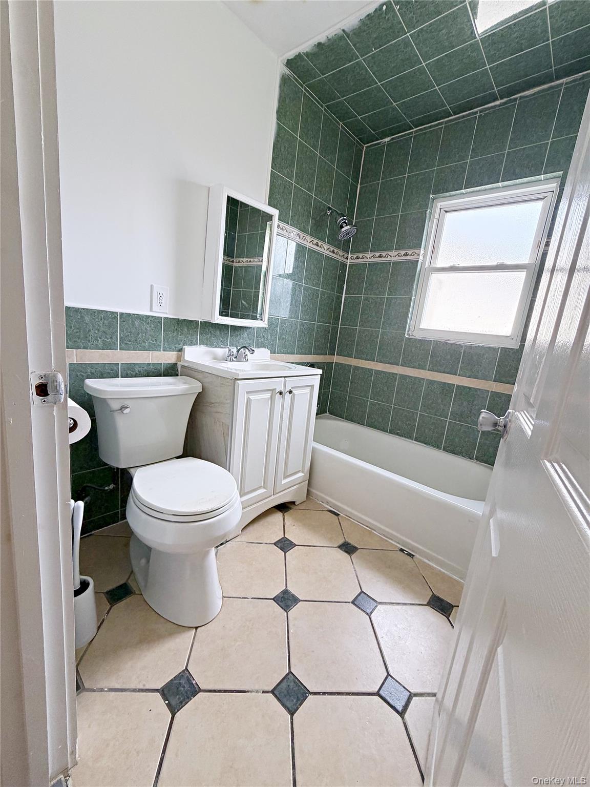 106 Gibson Avenue – For Rent photo 16