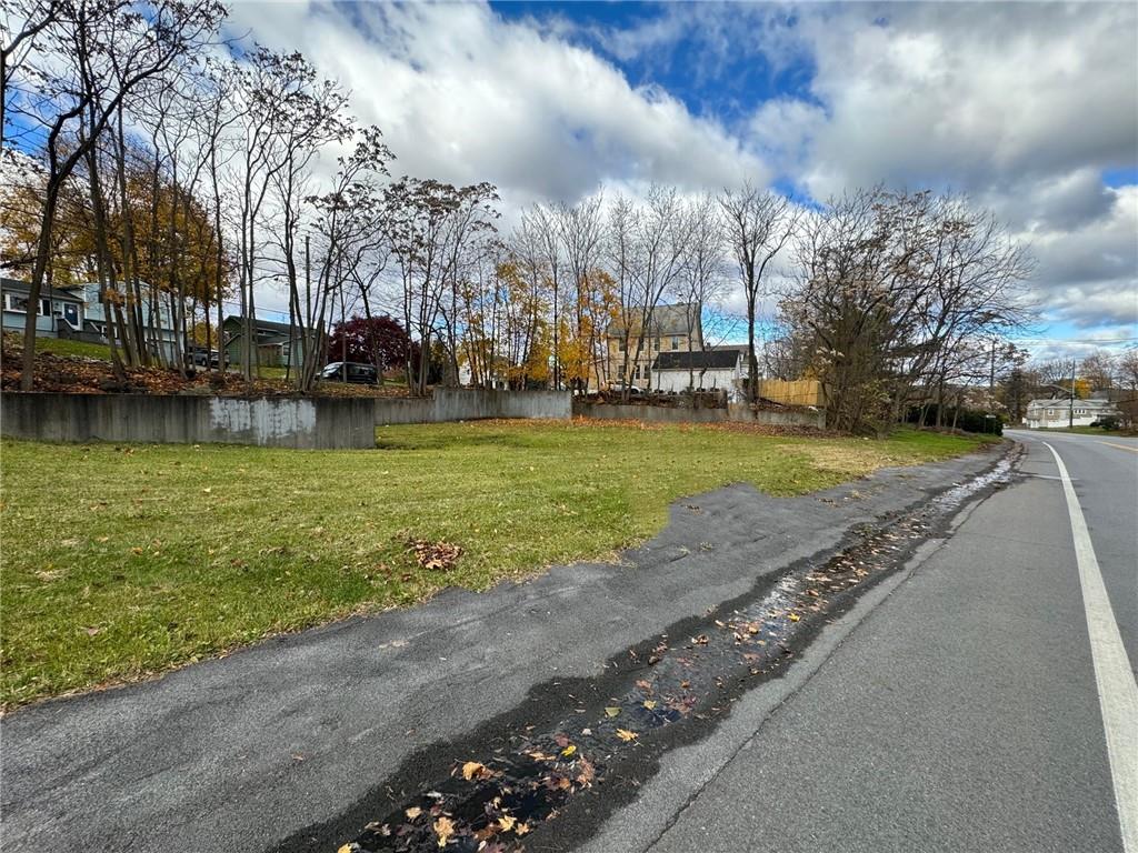 137 Lindsey Avenue – For Sale photo 3